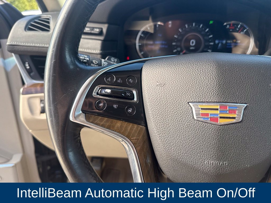 Used 2020 Cadillac Escalade Luxury AWD/4WD image 25