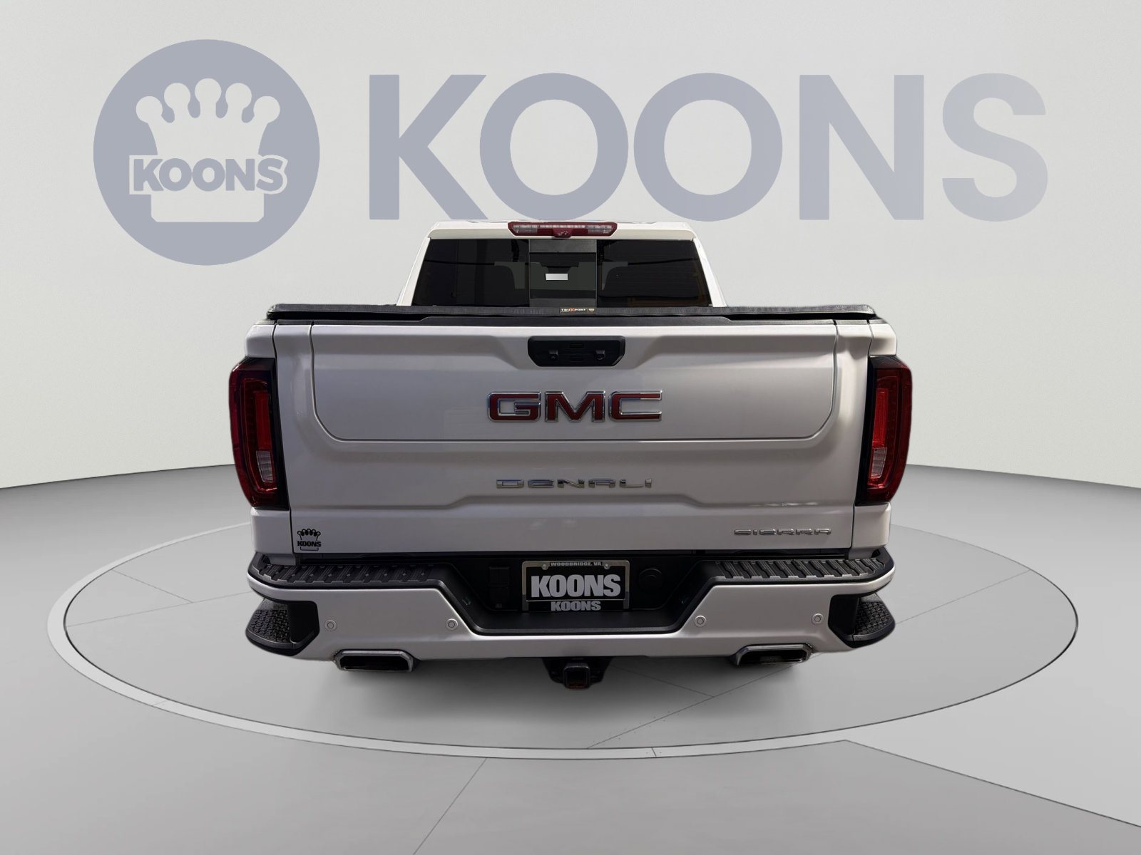 Used 2025 GMC Sierra 1500 Denali w/ Denali Reserve Package AWD/4WD image 5