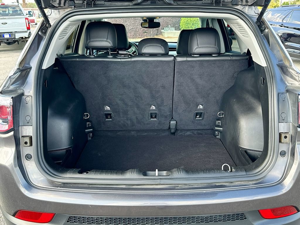 Used 2022 Jeep Compass Latitude image 16