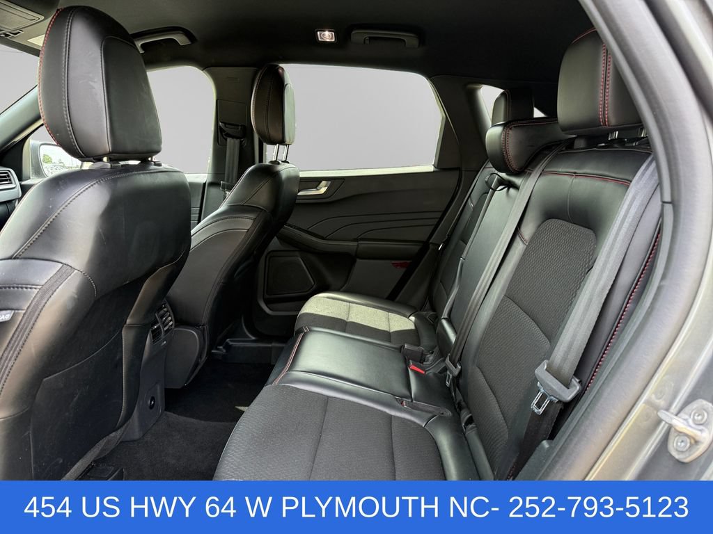 Certified 2025 Ford Escape ST-Line AWD/4WD image 13