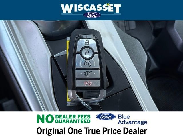 Certified 2022 Ford Explorer XLT w/ Equipment Group 202A image 18