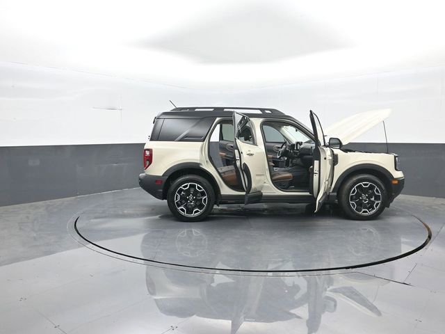 Certified 2025 Ford Bronco Sport Outer Banks AWD/4WD image 42