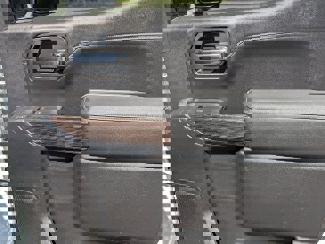 Used 2020 GMC Sierra 1500 Elevation w/ Elevation Value Package image 32