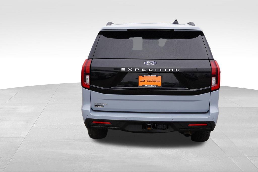 Certified 2025 Ford Expedition Active AWD/4WD image 6