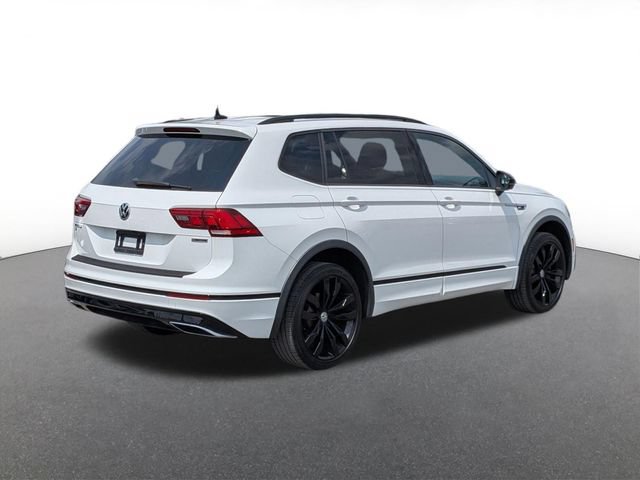 Used 2020 Volkswagen Tiguan SE R-Line AWD/4WD image 3