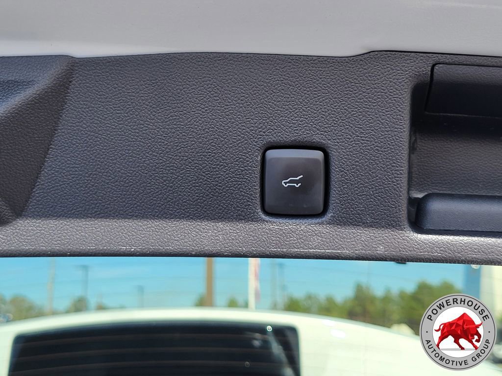 Certified 2025 Ford Escape SE w/ PHEV Premium Package image 15