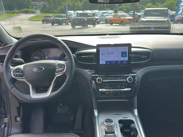Certified 2022 Ford Explorer Limited w/ Equipment Group 301A AWD/4WD image 19