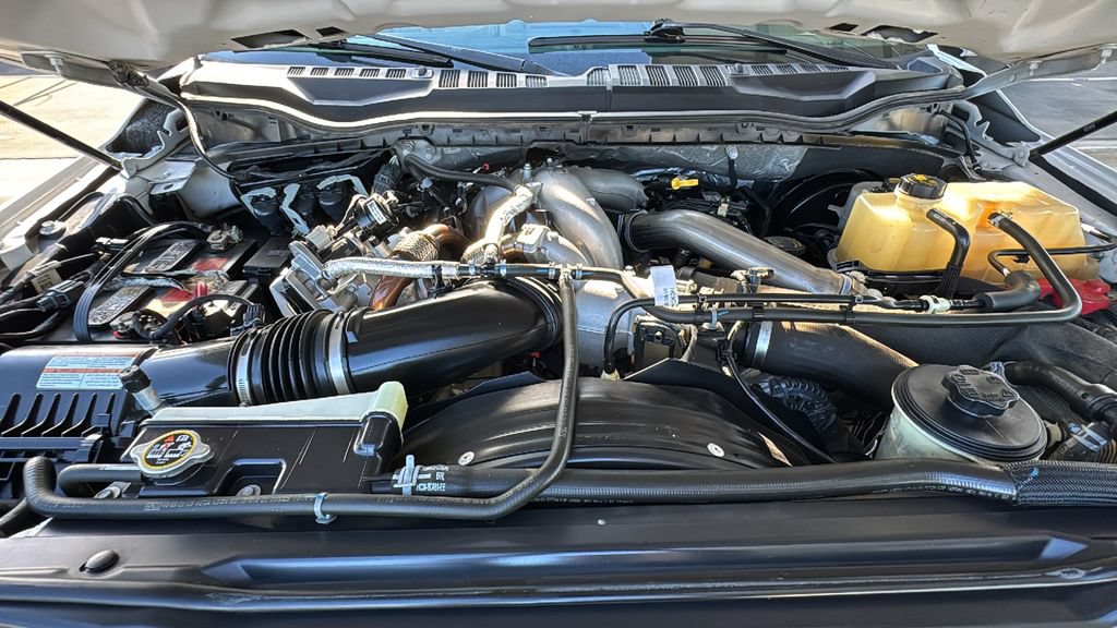 Certified 2021 Ford F250 Lariat w/ Lariat Ultimate Package AWD/4WD image 28
