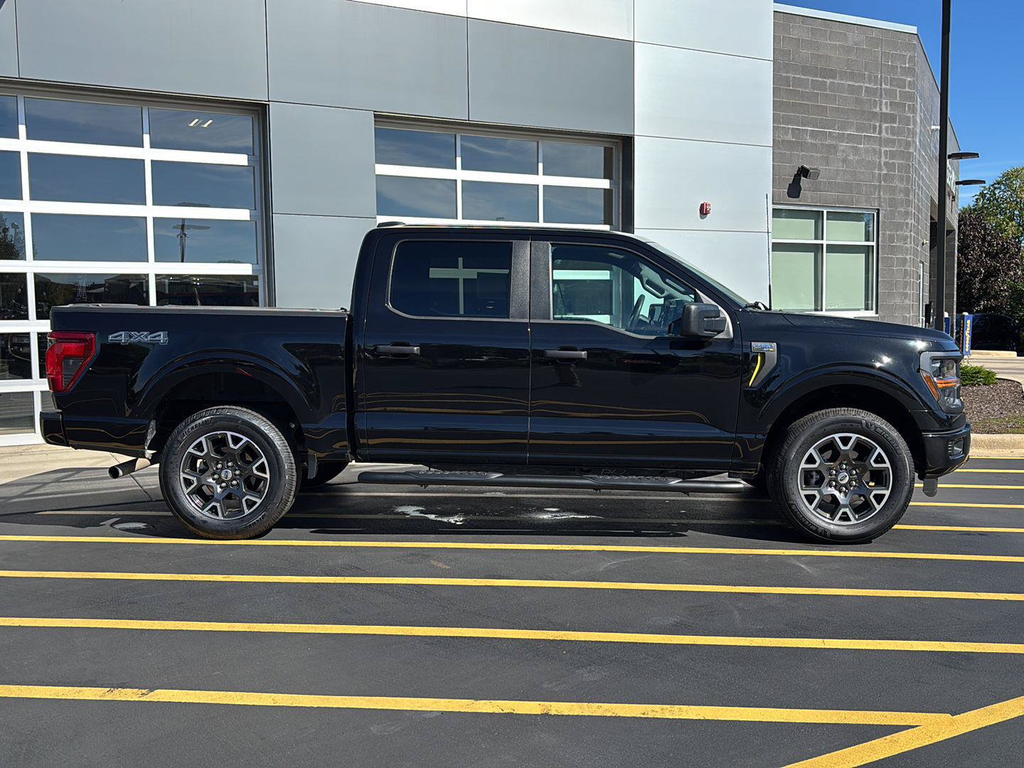 Certified 2024 Ford F150 STX w/ Mobile Office Package AWD/4WD image 5
