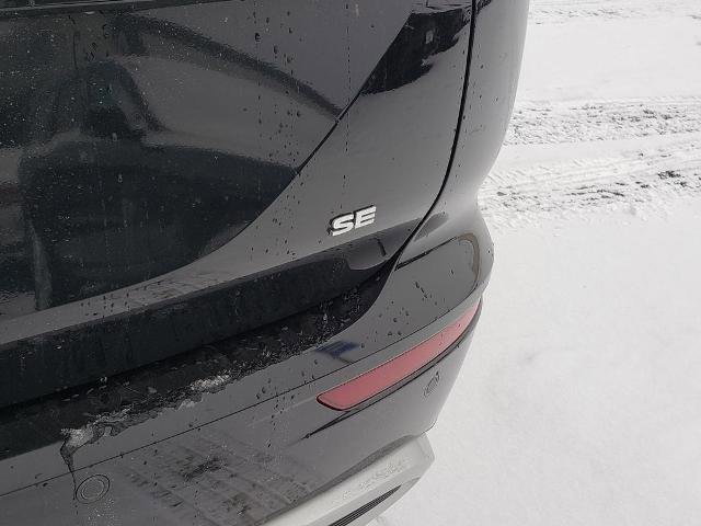 Used 2022 Mitsubishi Outlander SE image 9