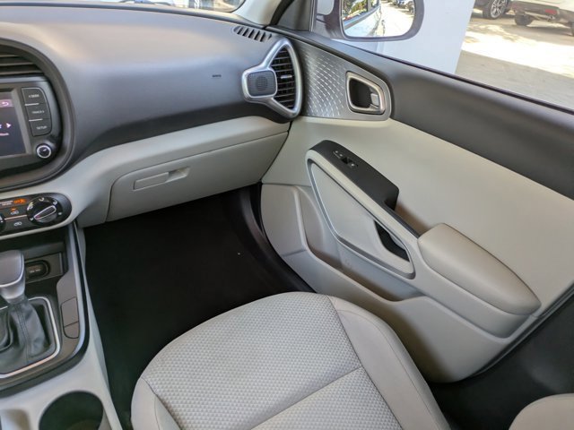 Used 2023 Kia Soul LX image 14