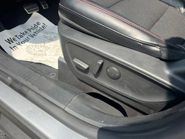 Certified 2024 Ford Escape ST-Line w/ Tech Pack #1 AWD/4WD image 19