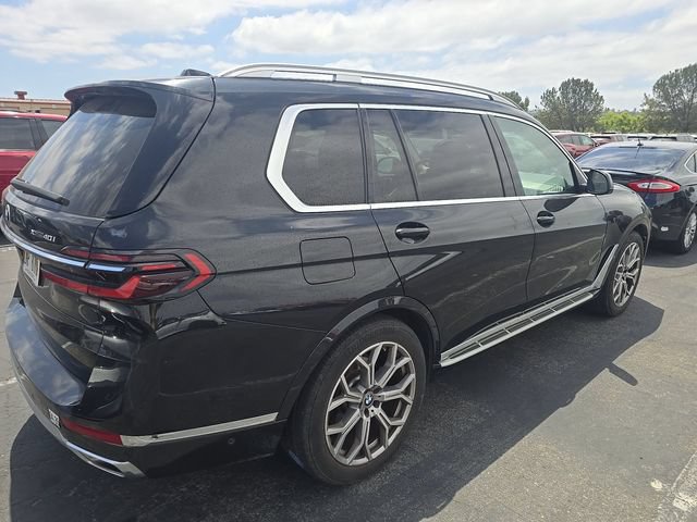 Used 2024 BMW X7 xDrive40i AWD/4WD image 3
