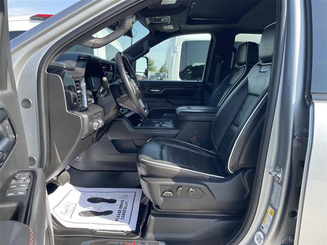 Used 2025 GMC Sierra 2500 AT4X AWD/4WD image 17