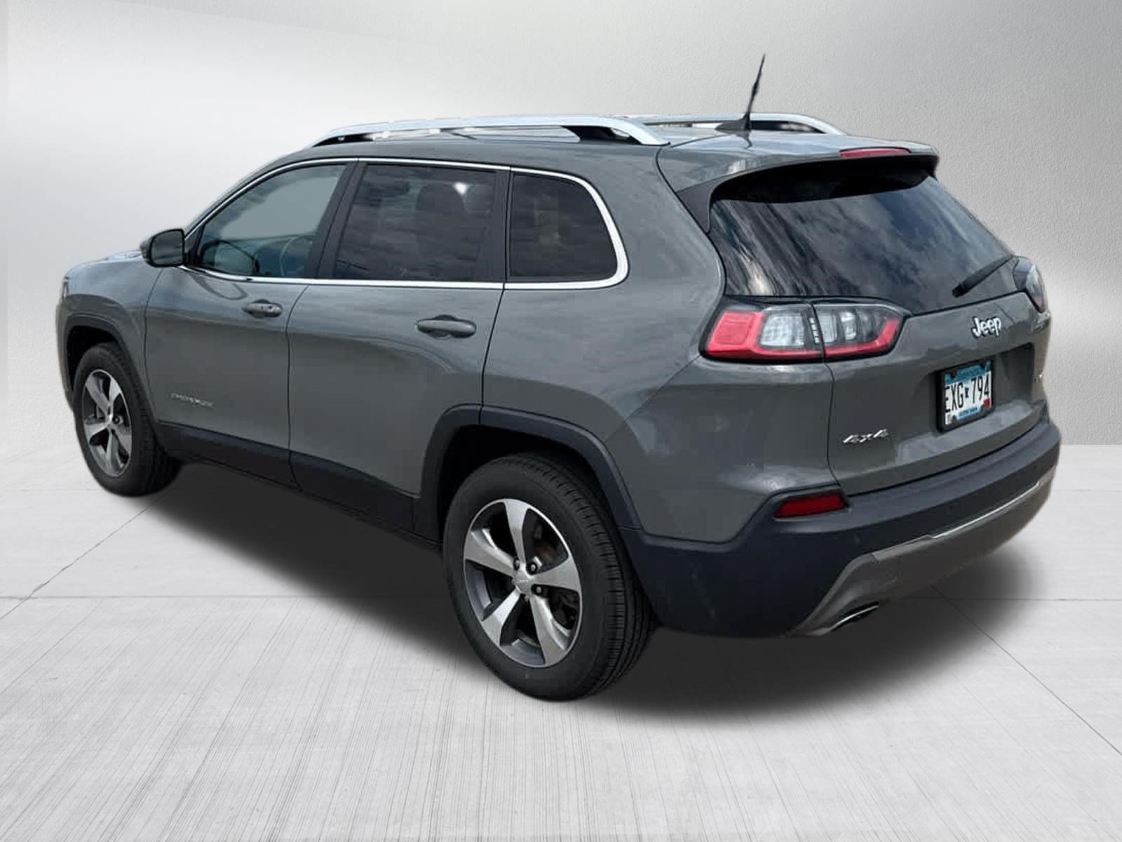 Used 2020 Jeep Cherokee Limited AWD/4WD image 5