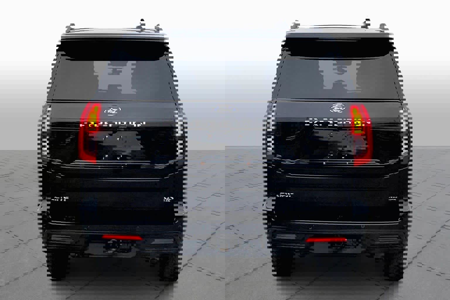 Certified 2025 Ford Expedition Max Active image 3