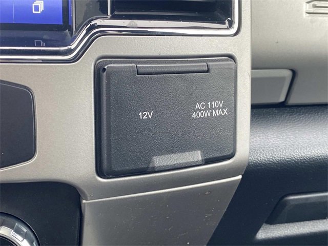 Certified 2022 Ford F350 Lariat w/ Black Appearance Package image 39