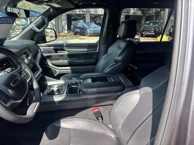 Used 2024 Jeep Wagoneer Series II w/ Flexible Seating Group RWD image 14