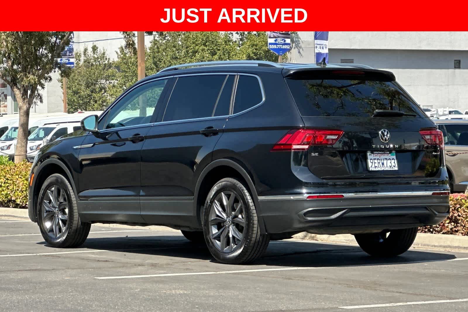 Used 2023 Volkswagen Tiguan SE AWD/4WD image 7
