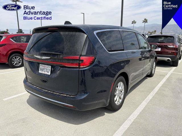 Used 2023 Chrysler Pacifica Touring-L FWD image 22