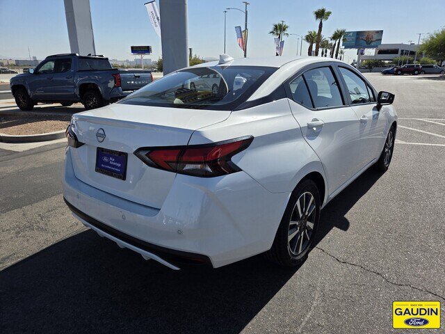 Used 2025 Nissan Versa SV FWD image 7