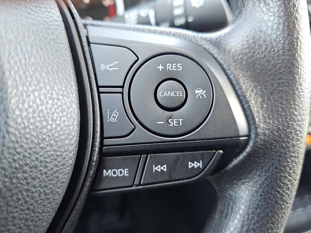 Used 2024 Toyota RAV4 XLE w/ Convenience Package AWD/4WD image 12