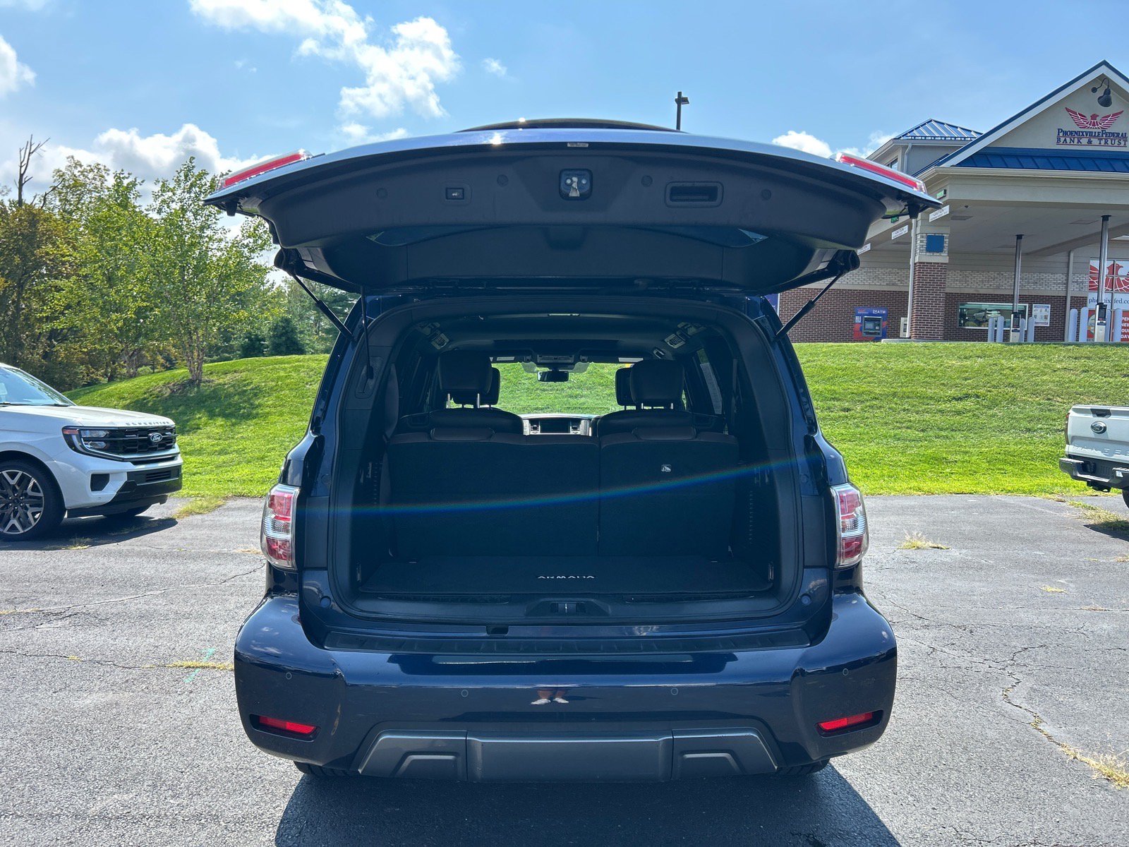 Used 2020 Nissan Armada Platinum w/ Platinum Reserve Package AWD/4WD image 14