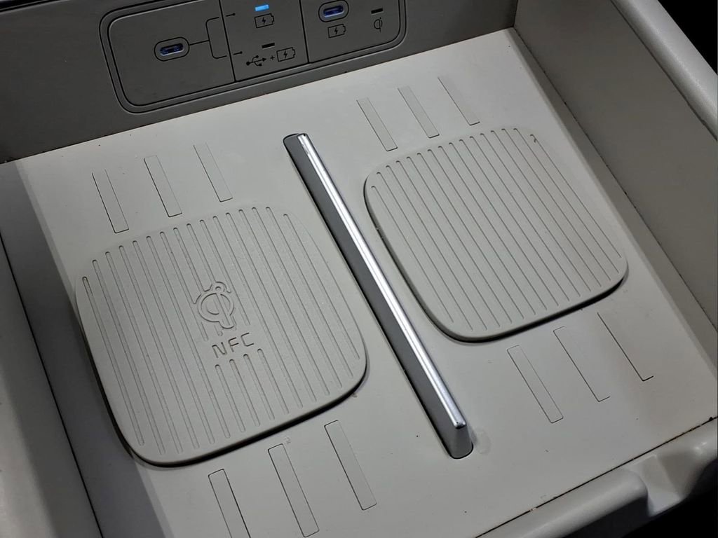 Used 2025 Hyundai Santa Fe SEL AWD/4WD image 10