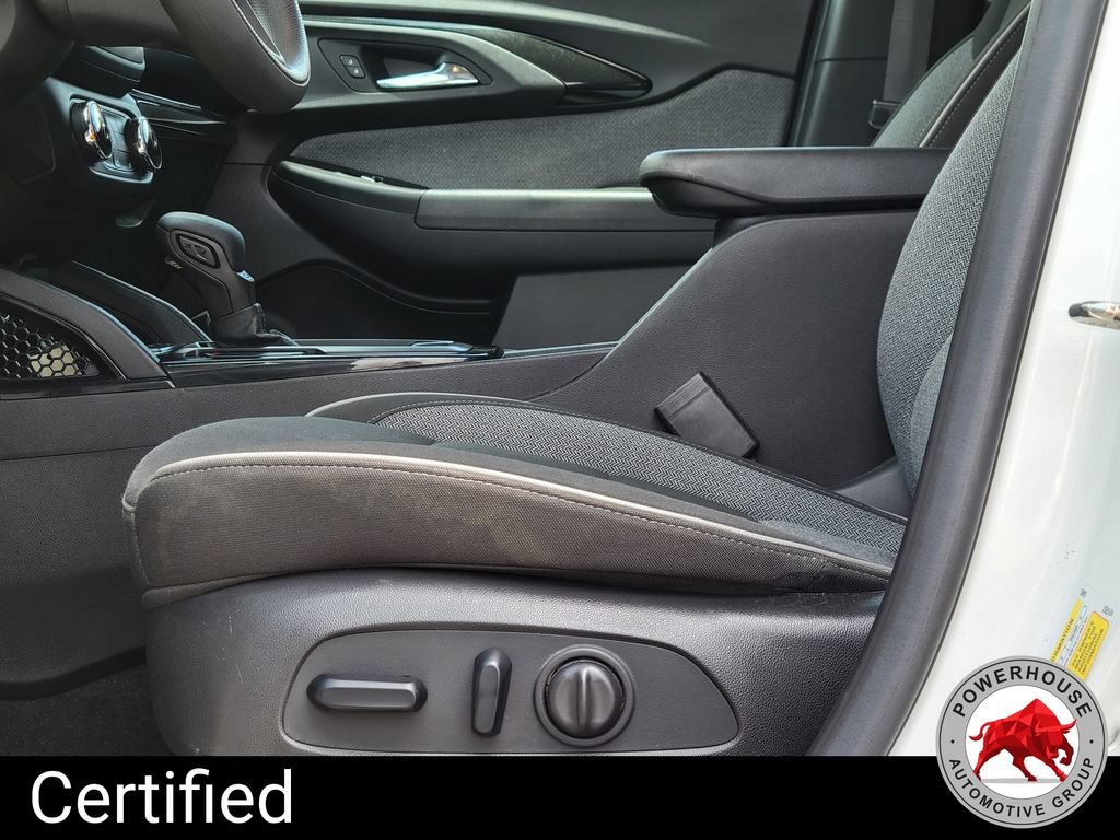 Used 2023 Chevrolet TrailBlazer LT FWD image 23