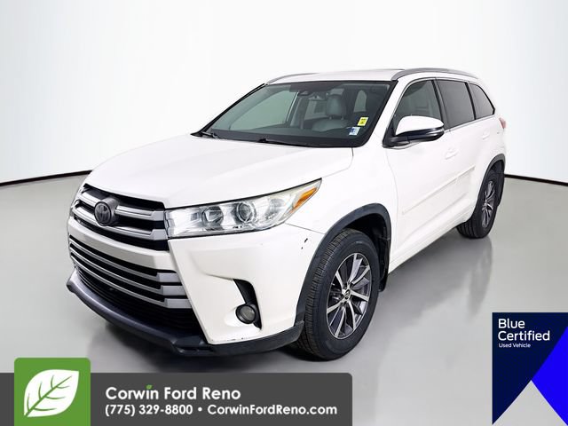 Used 2018 Toyota Highlander XLE w/ Protection Package #3 AWD/4WD image 4