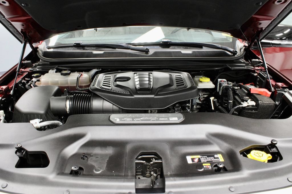 Used 2024 Jeep Wagoneer 4WD w/ Premium Group I image 18