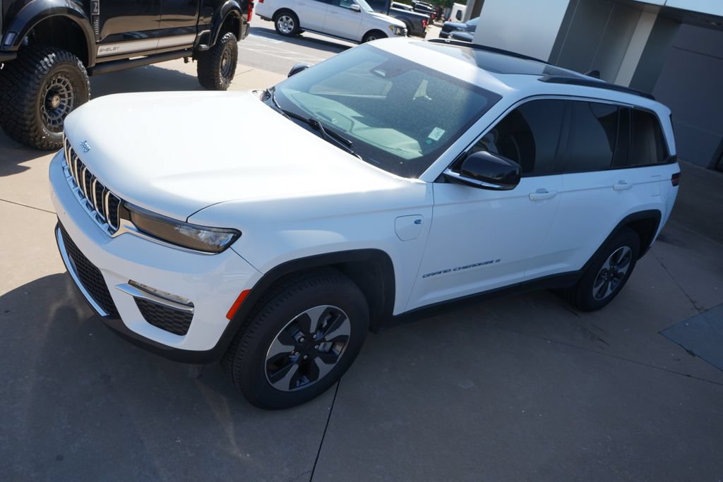 Used 2024 Jeep Grand Cherokee Limited 4xe AWD/4WD image 13