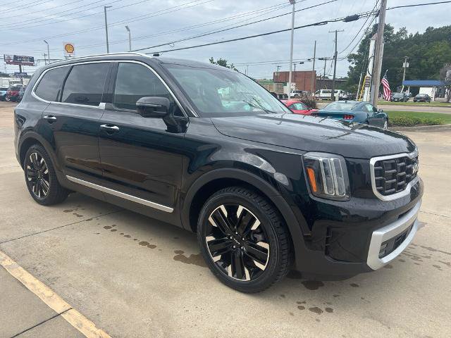 Used 2024 Kia Telluride SX Prestige w/ Towing Package AWD/4WD image 3