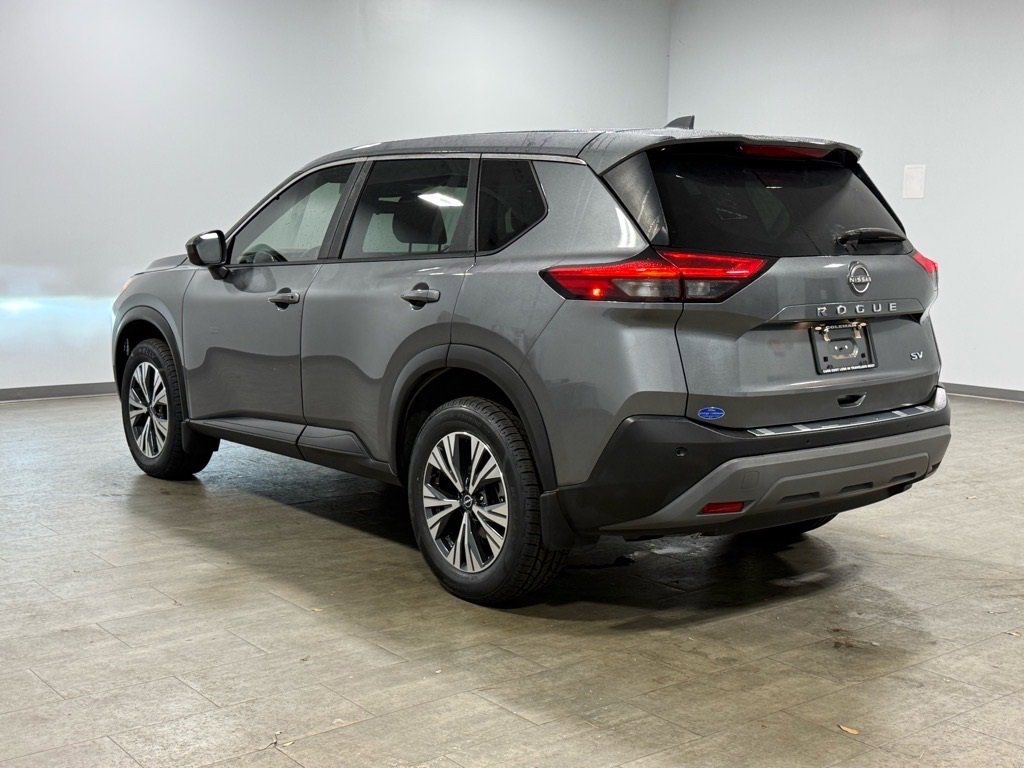 Used 2023 Nissan Rogue SV image 6