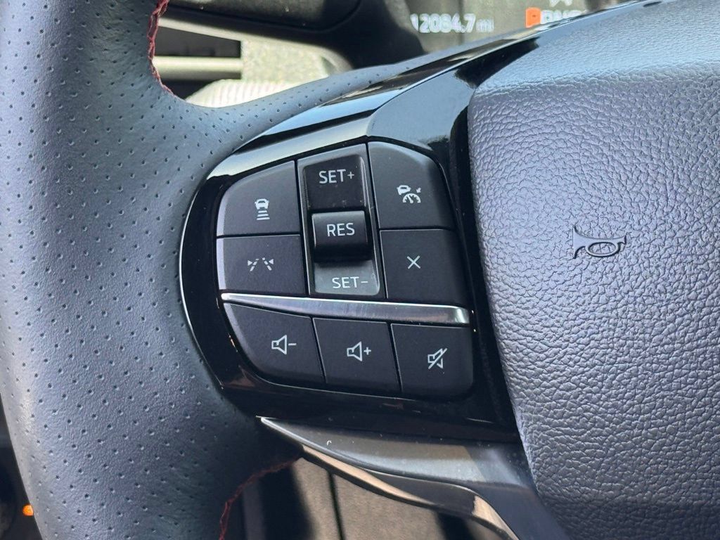 Certified 2025 Ford Explorer ST-Line w/ Premium Package RWD image 23