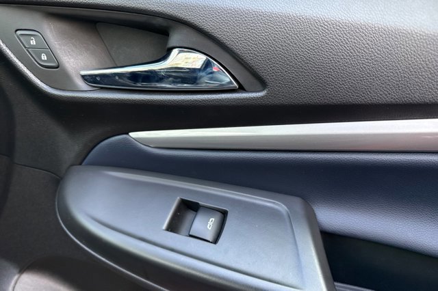 Used 2022 Chevrolet Bolt EUV Premier image 20