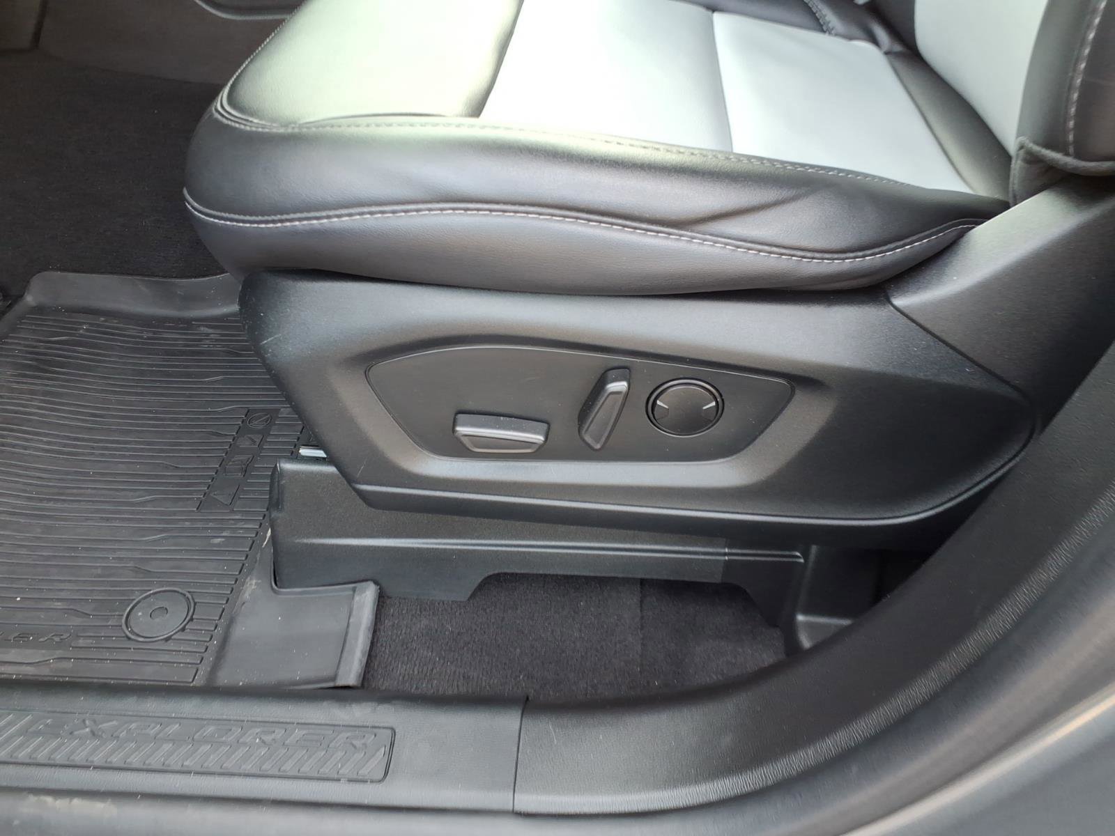 Certified 2023 Ford Explorer XLT w/ Equipment Group 202A image 12