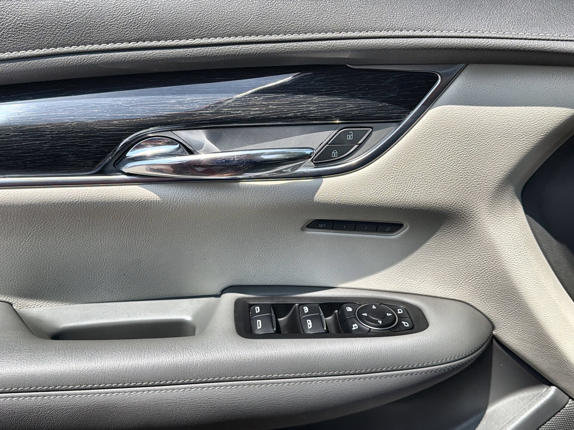 Used 2021 Cadillac XT6 Premium Luxury FWD image 13