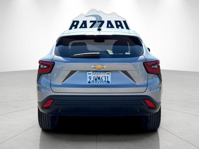 Used 2024 Chevrolet Trax LS w/ Driver Confidence Package FWD image 4