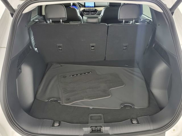 Certified 2022 Ford Escape Titanium w/ Titanium Elite Package AWD/4WD image 16