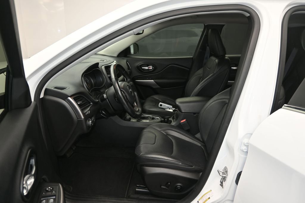 Used 2021 Jeep Cherokee Latitude Lux AWD/4WD image 13