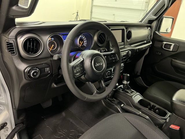 Used 2023 Jeep Wrangler Sport AWD/4WD image 11