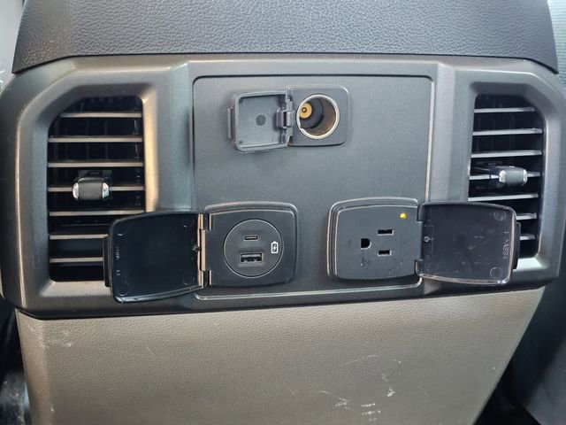 Certified 2022 Ford F250 XLT w/ XLT Premium Package image 16