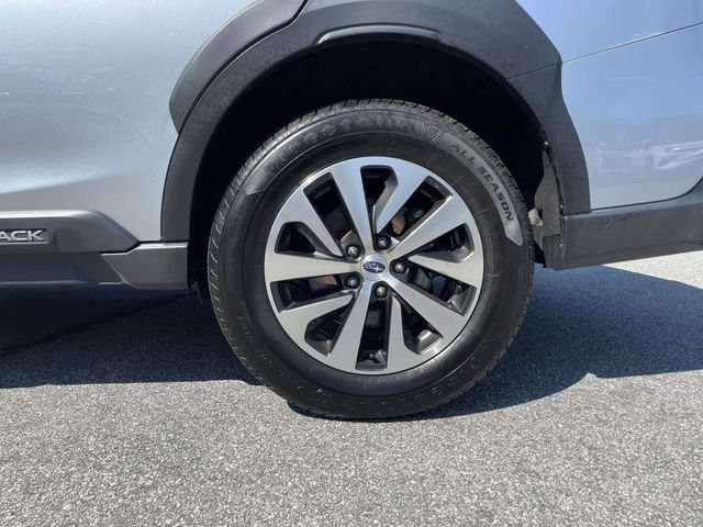 Used 2024 Subaru Outback Premium AWD/4WD image 8
