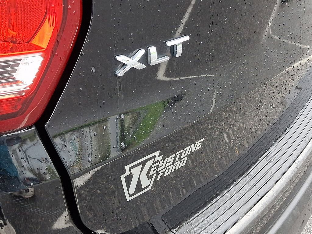 Certified 2018 Ford Explorer XLT w/ Equipment Group 202A AWD/4WD image 34