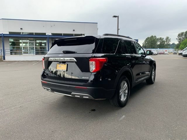 Certified 2024 Ford Explorer XLT w/ Equipment Group 202A AWD/4WD image 8