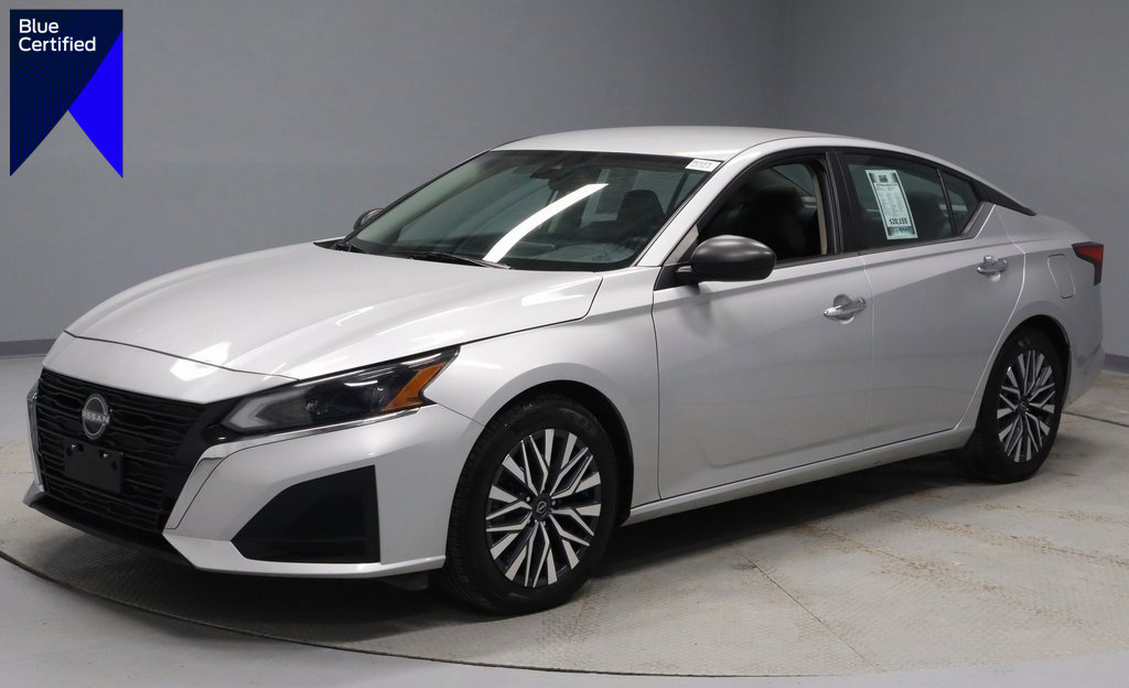 Used 2024 Nissan Altima 2.5 SV image 1