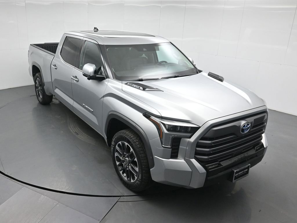 Used 2022 Toyota Tundra Limited image 3