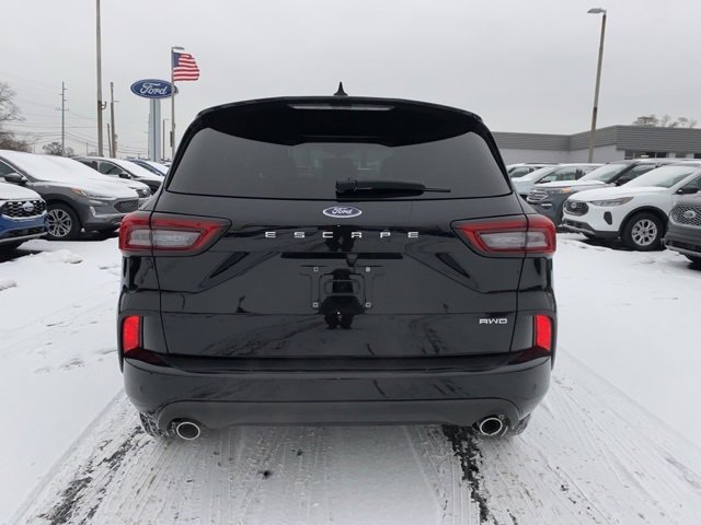 Certified 2023 Ford Escape ST-Line Select w/ Tech Pack #2 image 6