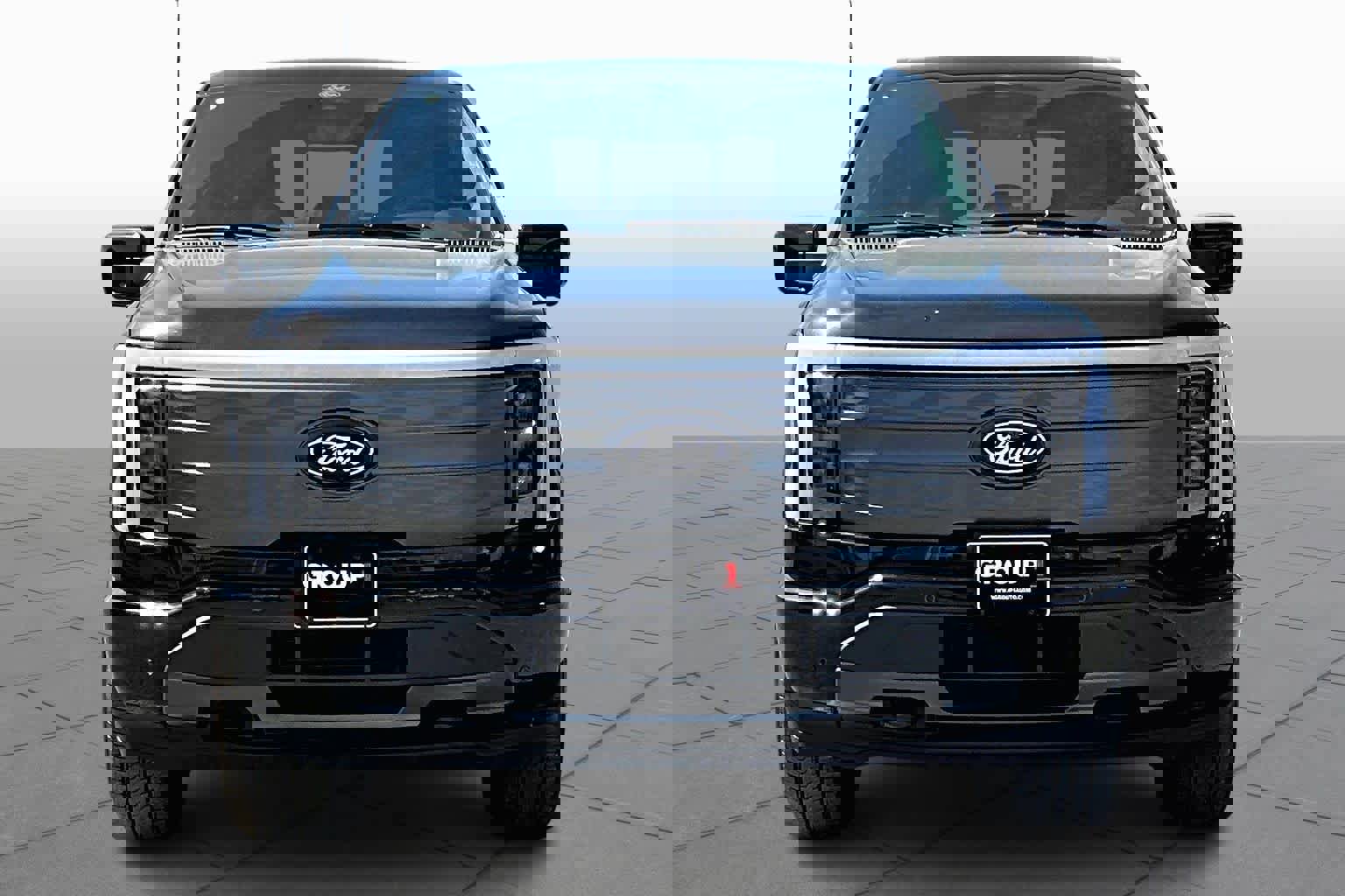 Certified 2025 Ford F150 Lightning Lariat w/ Max Trailer Tow Package image 3